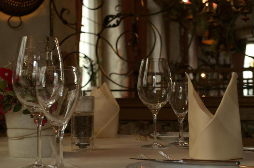 Hotel Restaurant Baeren Фройденштадт Екстер'єр фото